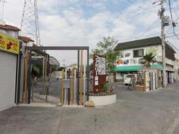 南大阪店 屋外展示1 南大阪店 展示1